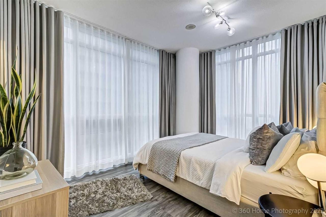 Prime Location - Stunning 2-Bdrm Condo Торонто Екстер'єр фото